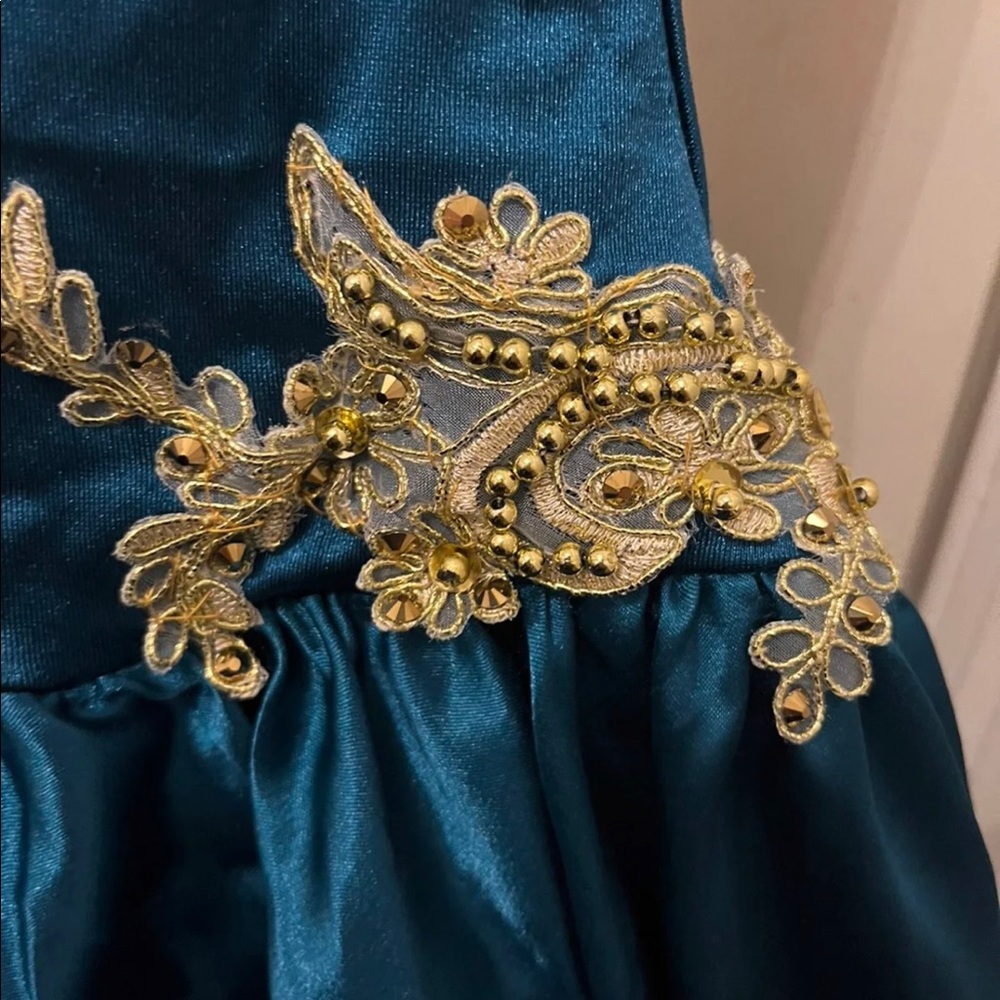dance costume - Picture 2 of 3